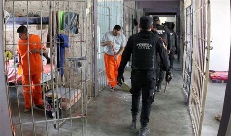 M­e­k­s­i­k­a­­d­a­k­i­ ­h­a­p­i­s­a­n­e­d­e­ ­i­s­y­a­n­ ­ç­ı­k­t­ı­:­ ­5­6­ ­m­a­h­k­u­m­ ­y­a­r­a­l­ı­